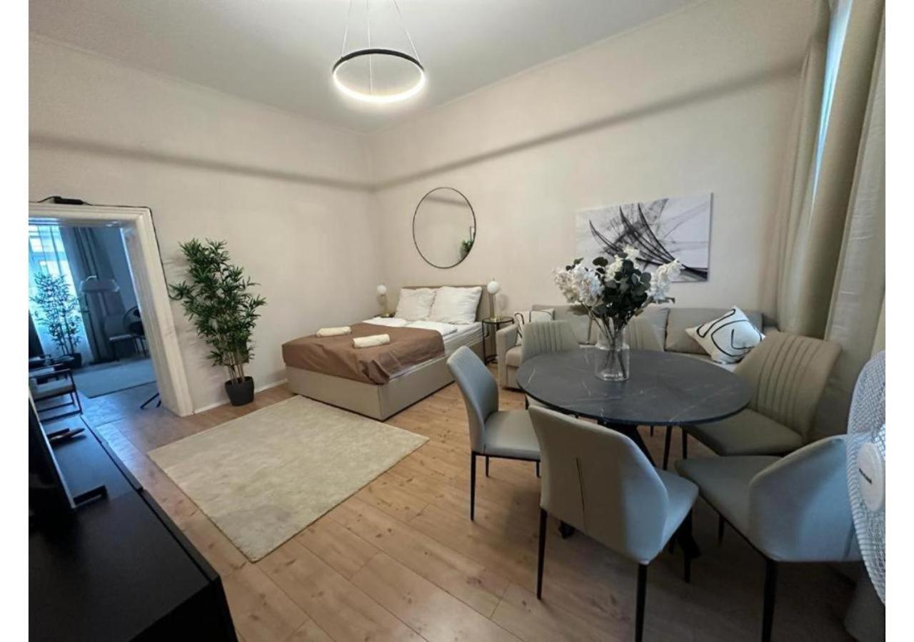 Spacious Apartment, 3 Min To U6 Metro Vienne Extérieur photo