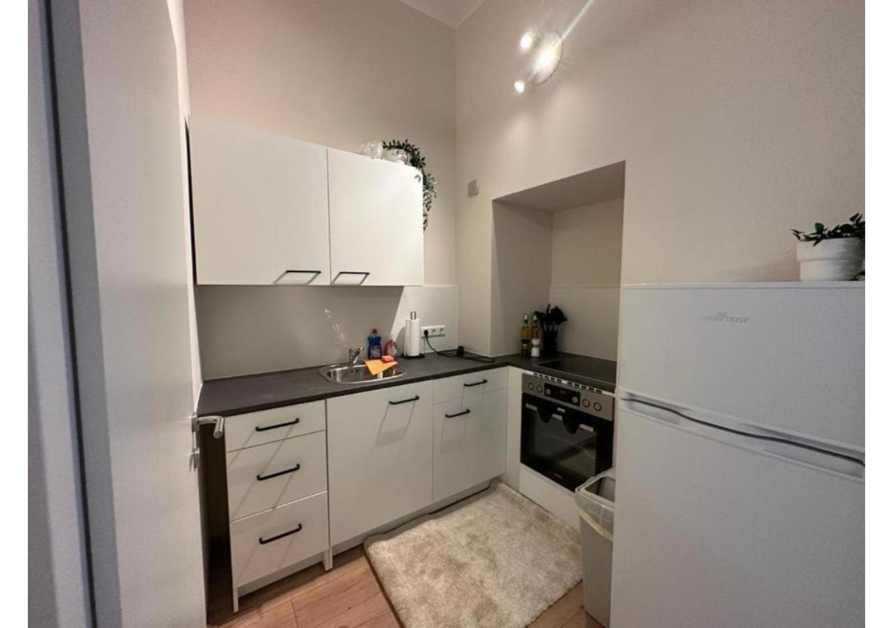 Spacious Apartment, 3 Min To U6 Metro Vienne Extérieur photo