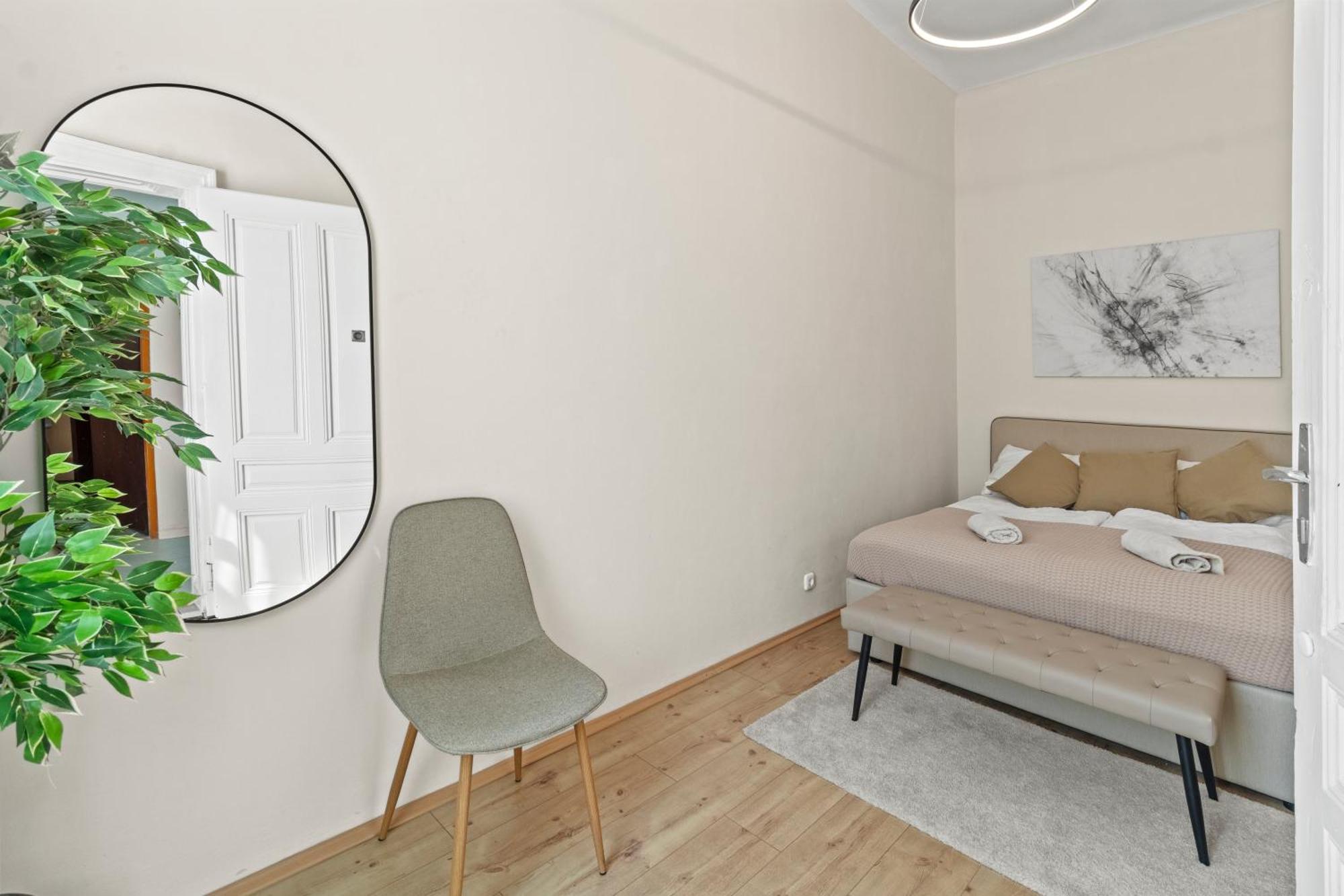 Spacious Apartment, 3 Min To U6 Metro Vienne Extérieur photo