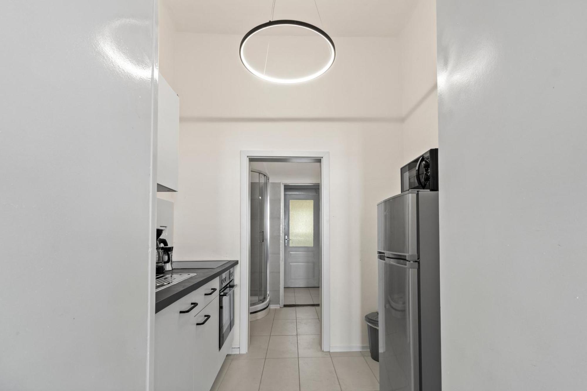 Spacious Apartment, 3 Min To U6 Metro Vienne Extérieur photo