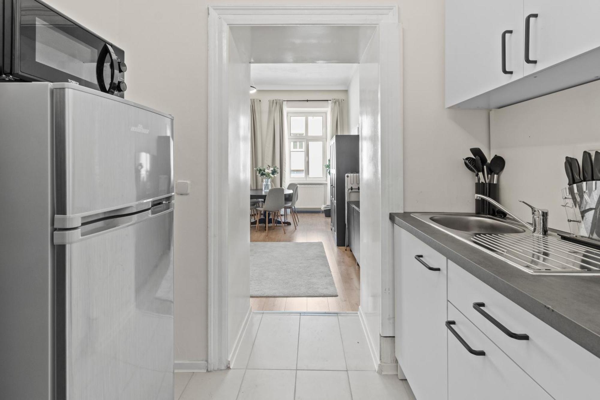 Spacious Apartment, 3 Min To U6 Metro Vienne Extérieur photo