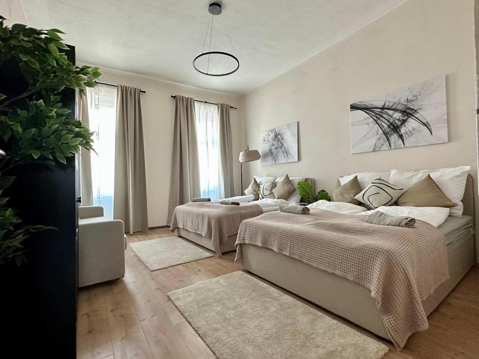 Spacious Apartment, 3 Min To U6 Metro Vienne Extérieur photo