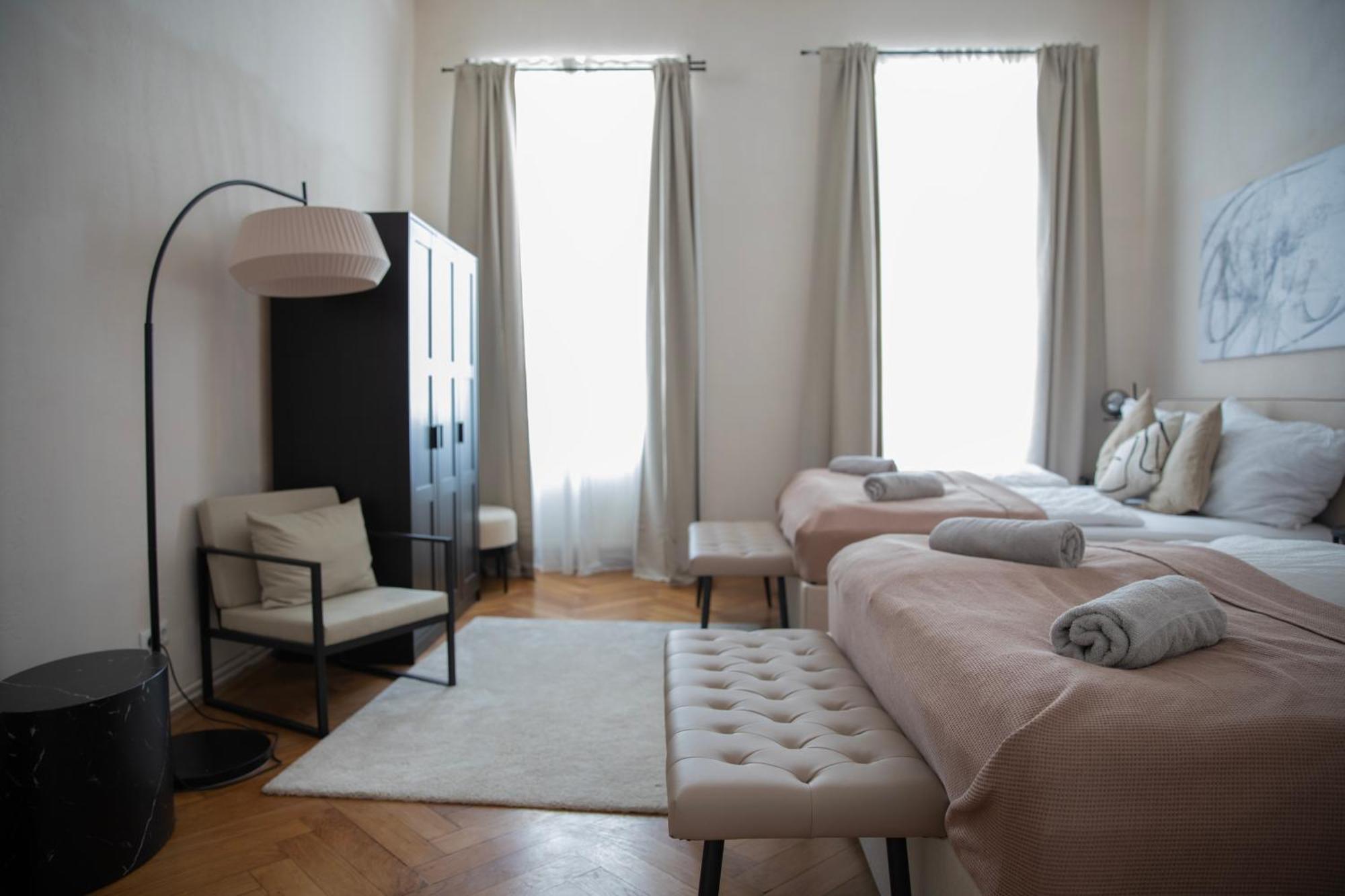 Spacious Apartment, 3 Min To U6 Metro Vienne Extérieur photo