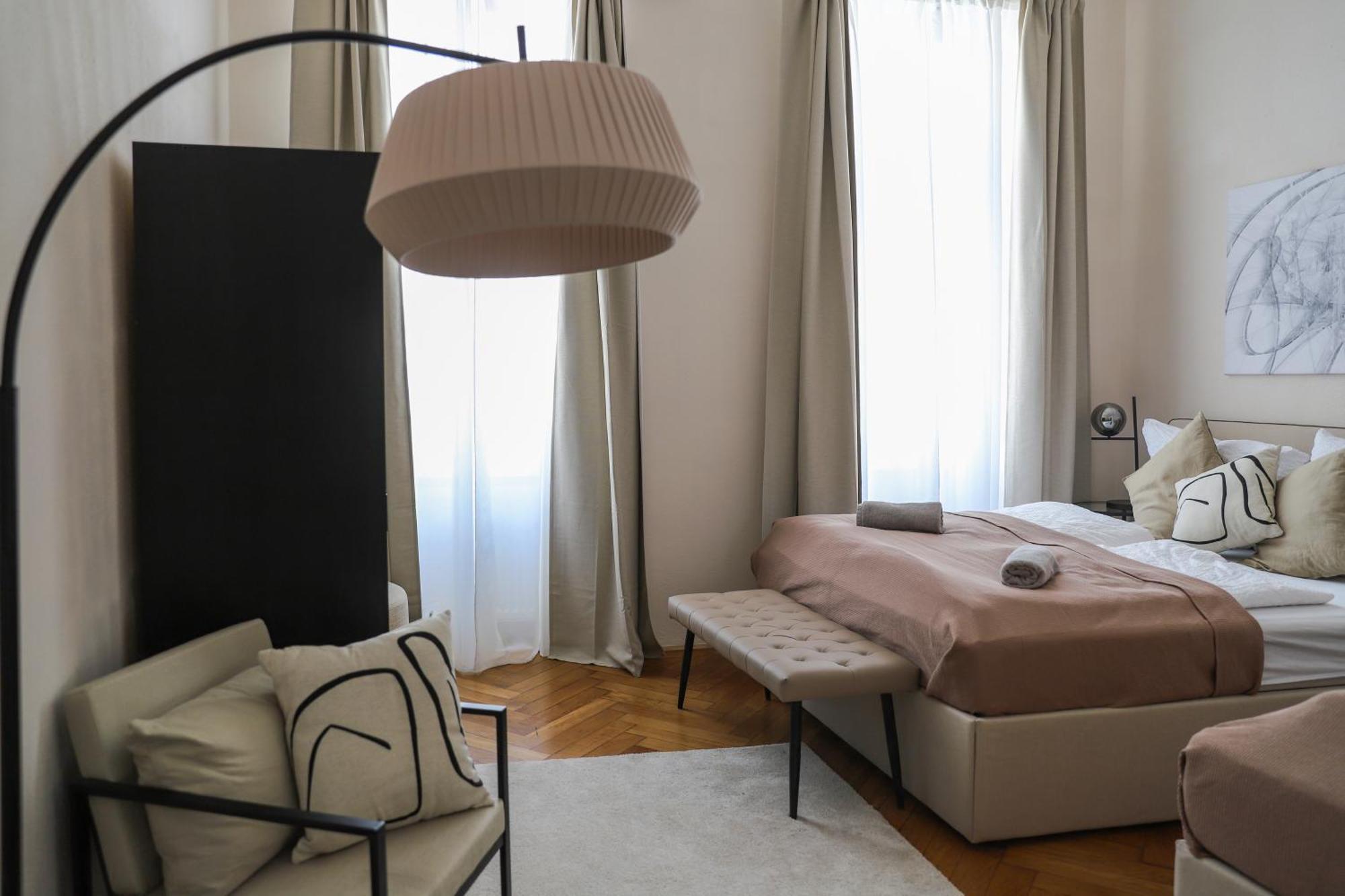 Spacious Apartment, 3 Min To U6 Metro Vienne Extérieur photo