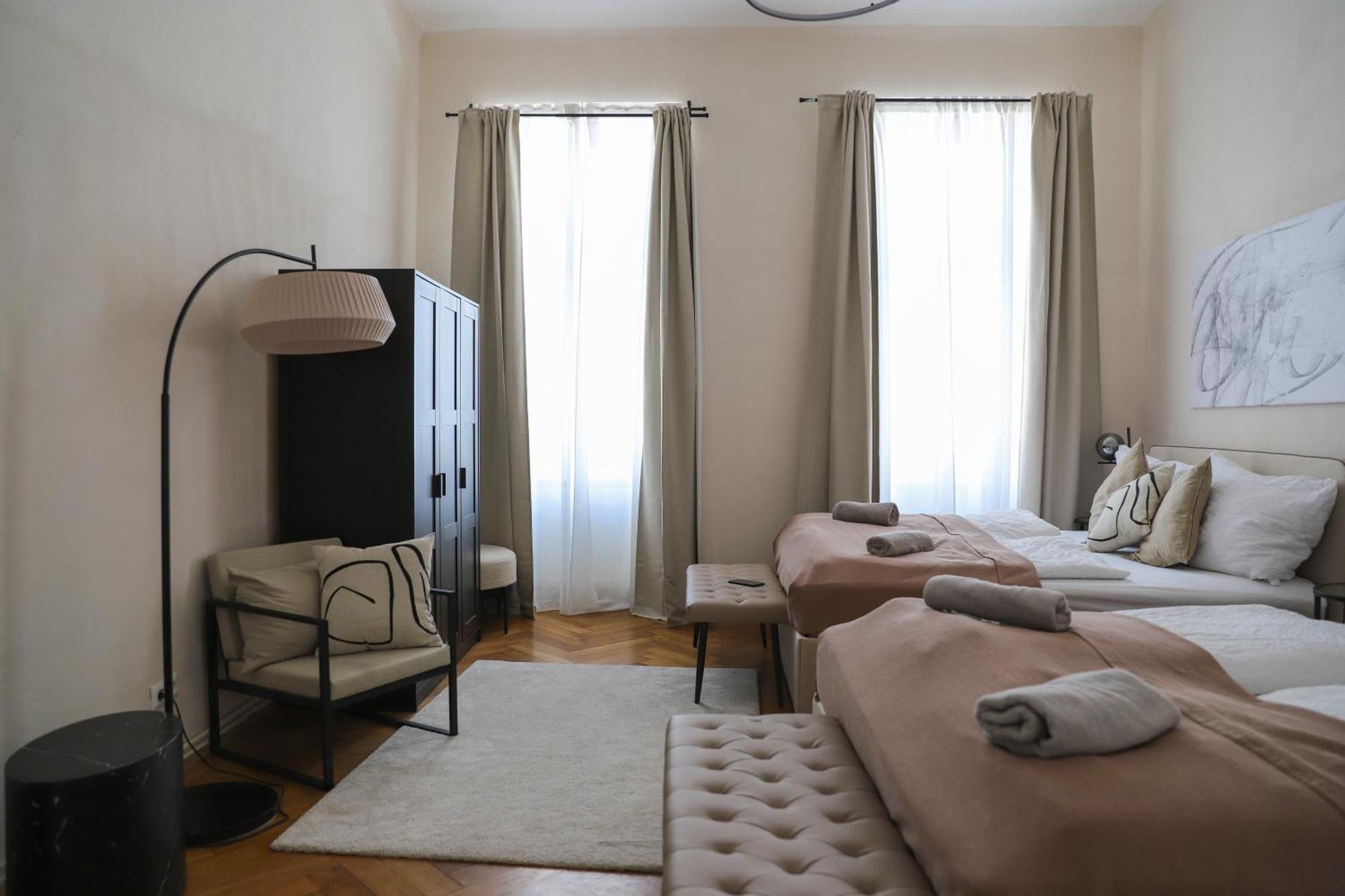 Spacious Apartment, 3 Min To U6 Metro Vienne Extérieur photo
