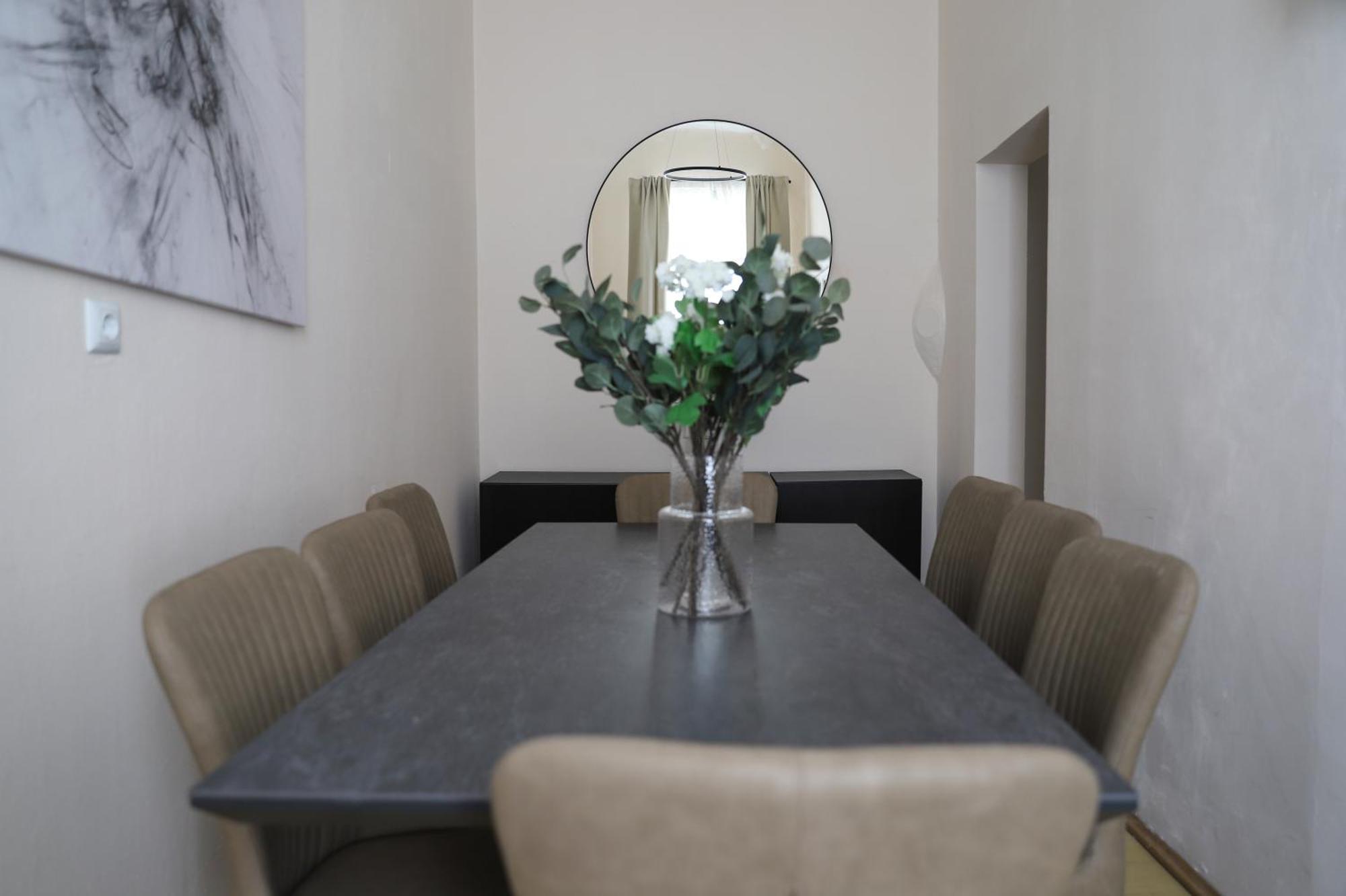 Spacious Apartment, 3 Min To U6 Metro Vienne Extérieur photo